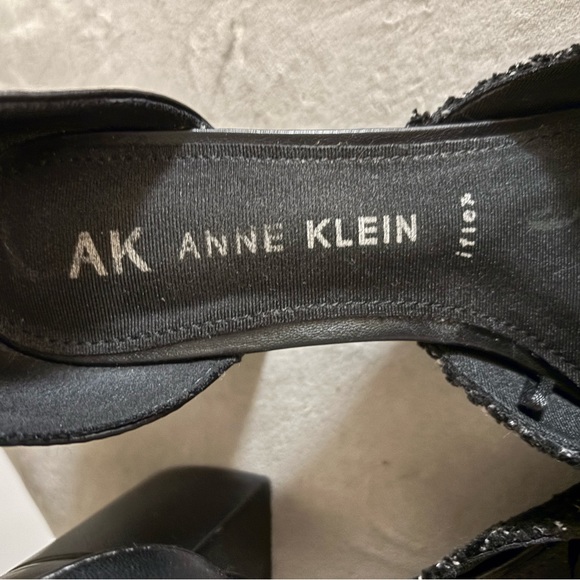 Anne Klein Women's Black Tweed Ankle Strap Heels - Picture 4 of 6